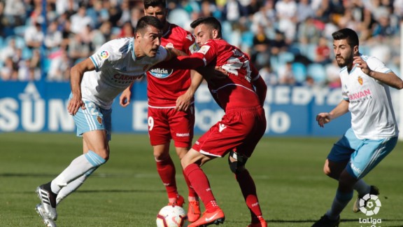 La falta de gol condena al Real Zaragoza frente al Deportivo