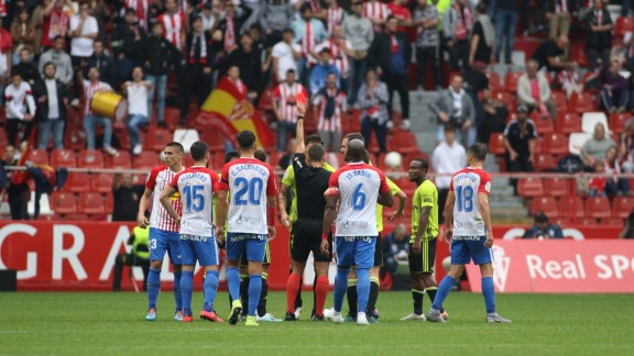 Álvaro Vázquez se une a la fiesta con el cuarto gol (4-0)