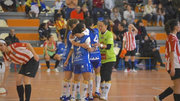 El Sala Zaragoza golea al Penya Esplugues (4-1)
