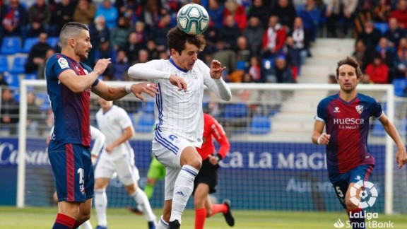 La SD Huesca gana al Oviedo (3-1)