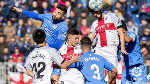 El balón parado sigue penalizando a la SD Huesca