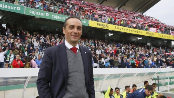 José Luis Oltra: “La SD Huesca juega con estilo y de forma reconocible”