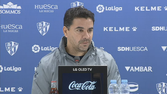 Míchel: “Vamos a Oviedo a dar un golpe encima de la mesa”