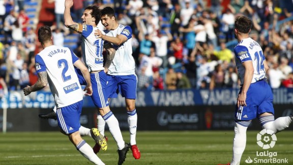 El Real Zaragoza prepara el asalto al liderato tras remontar 12 puntos al Cádiz