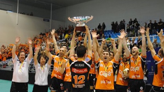 Tal día como hoy: El CV Teruel gana su cuarta Superliga de voleibol