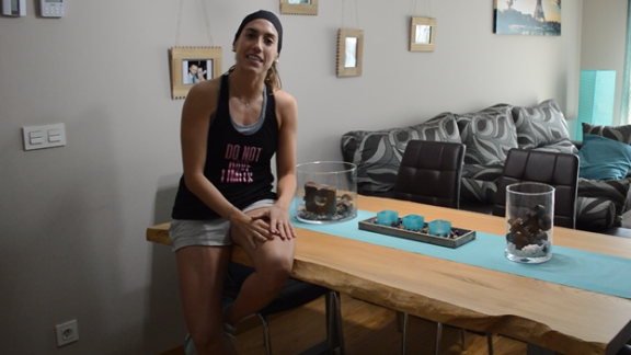 Deporte en casa: Ejercicios de fuerza y aeróbicos con Paula Esteban