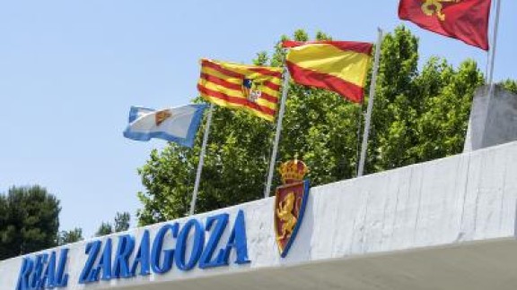 El Real Zaragoza cierra el acuerdo con jugadores para rebajar su sueldo alrededor de un 25%