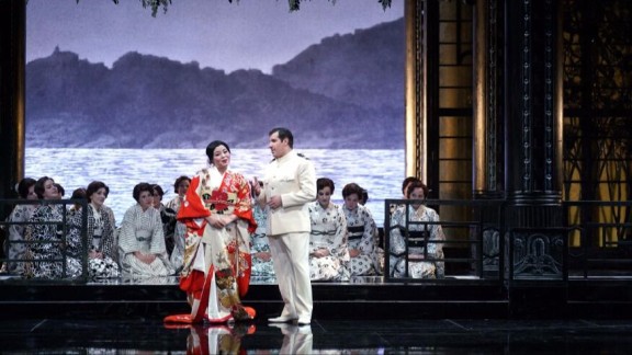 'La Traviata' y 'Madama Butterfly' en el Teatro Real, desde casa