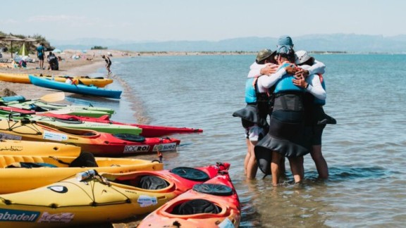 Albert Bosch y su equipo completan el descenso del Ebro en kayak