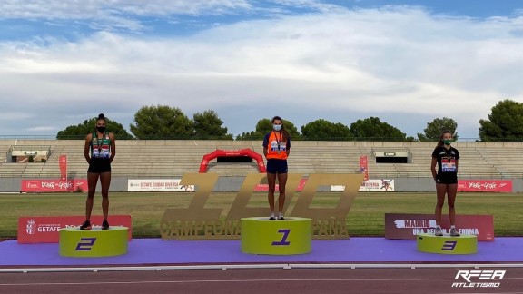 Salma Paralluelo, subcampeona de España de 400 metros vallas