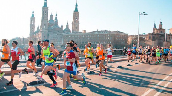 Zaragoza se prepara para recibir de nuevo a los corredores populares en sus calles