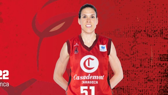 La jugadora de Casademont Zaragoza Anna Cruz deja la selección española