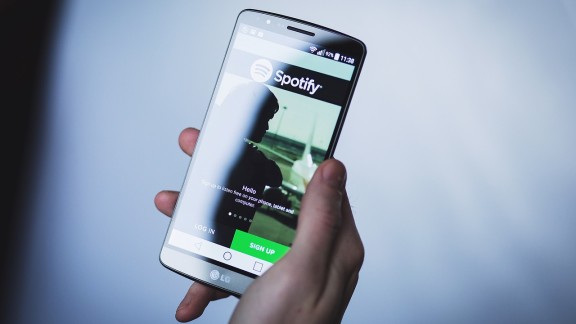 Los músicos piden un céntimo de euro por reproducción en Spotify