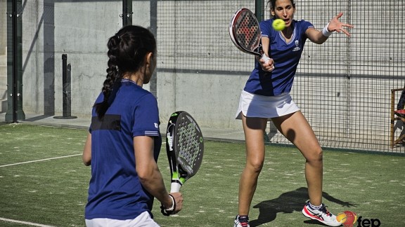Las hermanas Alayeto y Ángela Caro, subcampeonas de España por equipos