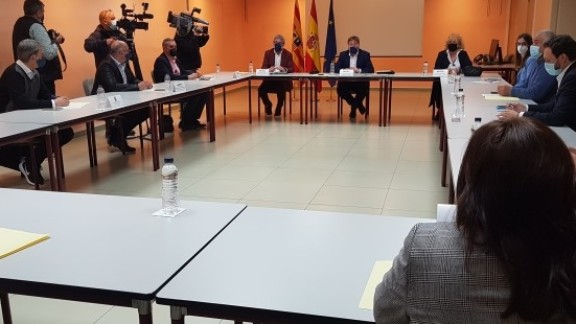 Piden al Estado que financie el tren Zaragoza-Monzón-Lérida