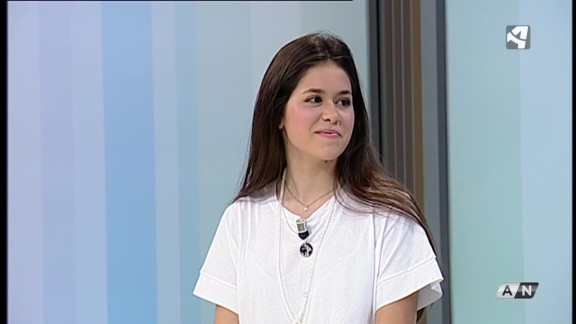 Paola, la niña que nació con Aragón TV