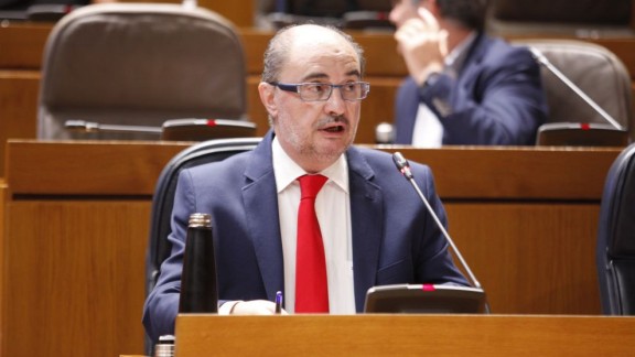 Lambán lamenta que el Ayuntamiento de Zaragoza ponga 