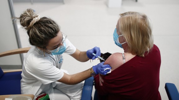 Aragón podría vacunar con AstraZeneca hasta los 75 años