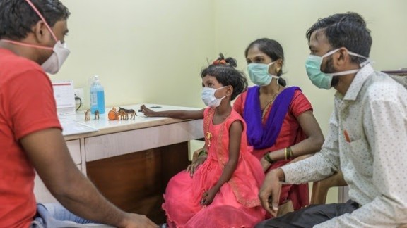 La India, desbordada por la crisis sanitaria, el epicentro de la pandemia