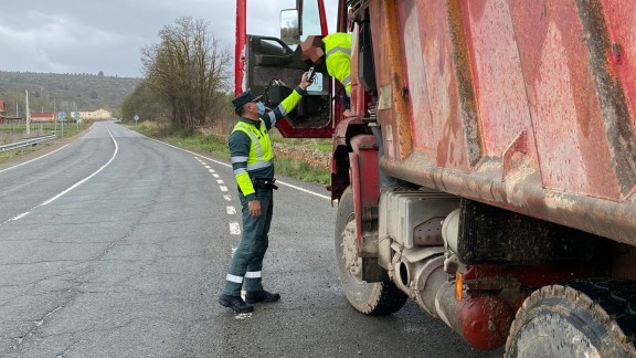 Investigado un camionero en Teruel tras sextuplicar la tasa de alcohol permitida