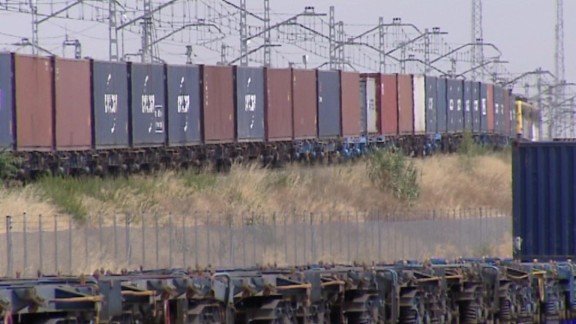 Mil kilómetros de vías para transportar camiones en trenes