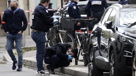 Un tiroteo frente a un hospital de París deja un fallecido y un herido grave