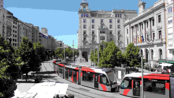 El retorno del tranvía a las calles de Zaragoza cumple diez años