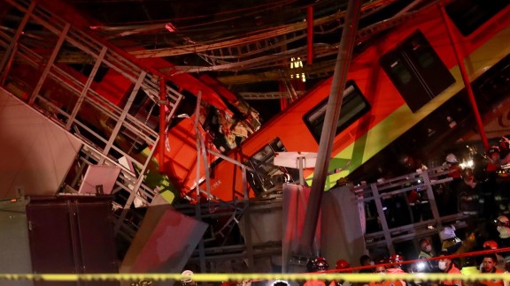 23 muertos y 62 heridos al hundirse una vía del metro en Ciudad de México