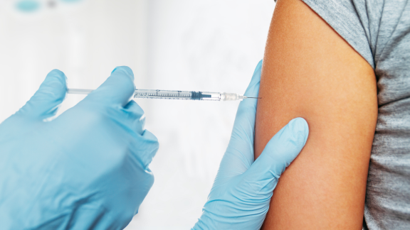 La EMA aprueba la vacunación con Pfizer a menores de 12 a 15 años