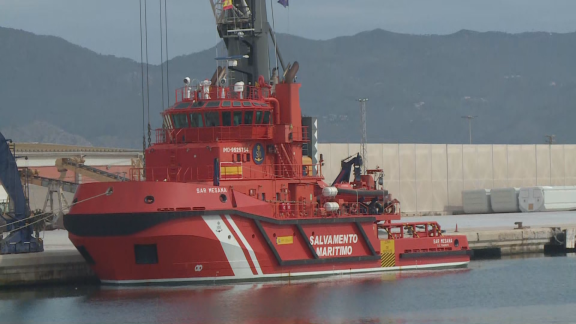 Continúa la búsqueda del segundo desaparecido en el puerto de Castellón