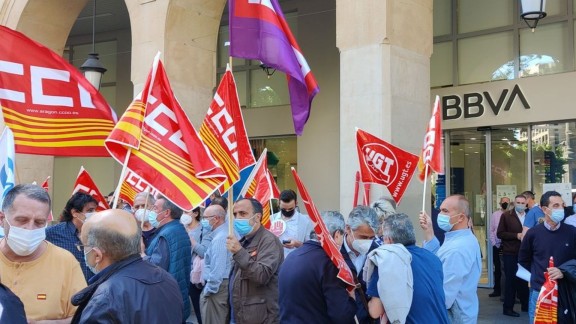 Protestas en toda España por el ERE de BBVA, que incluye 42 despidos en Aragón