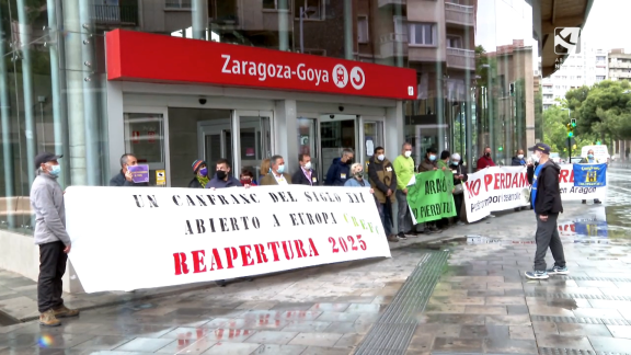 Vecinos de 40 localidades aragonesas reclaman un tren regional de calidad