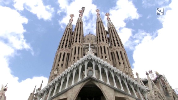 La Sagrada Familia recibe 1.900 visitantes en su reapertura
