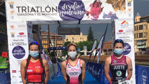 Inés Donoso y Sergio Mínguez, campeones de Aragón de Triatlón Olímpico 2021