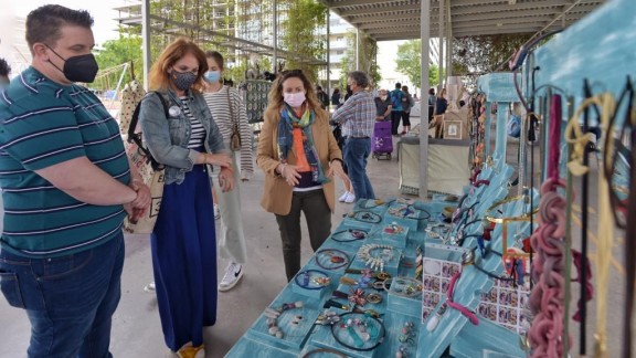 Los Artesanos de Aragón se suman al mercado de Parque Venecia