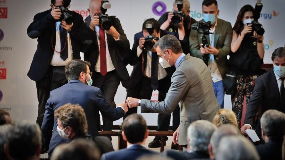 Sánchez y Aragonès se emplazan a una nueva etapa de diálogo