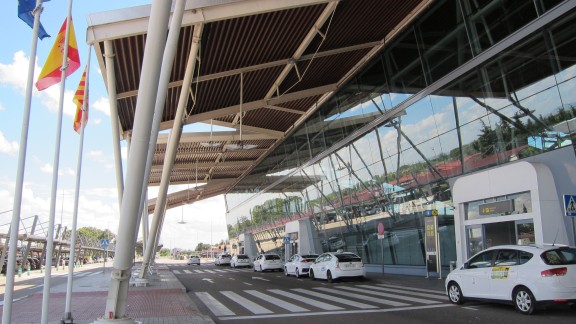 El Aeropuerto de Zaragoza, acreditado como 'aeropuerto seguro' frente a la COVID-19