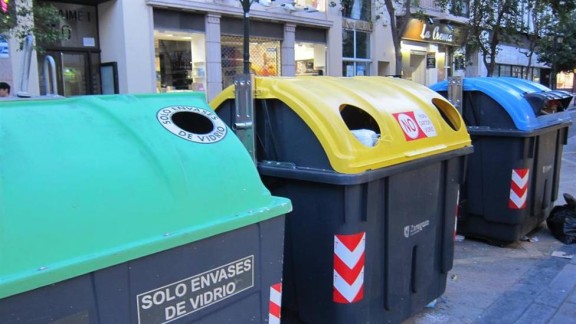 Más de 50 denuncias por depositar residuos fuera de los contenedores