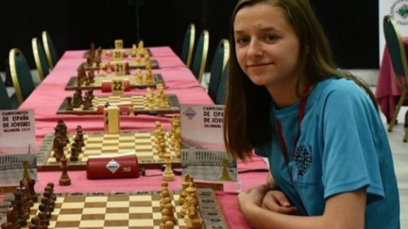 La aragonesa María Eizaguerri hace historia en ajedrez