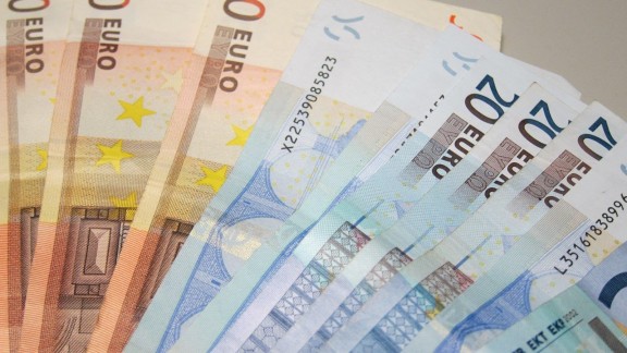 Primera convocatoria para repartir 1.000 millones de euros a los ayuntamientos