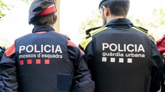 Los Mossos piden ayuda ciudadana para encontrar al padre del niño muerto en Barcelona