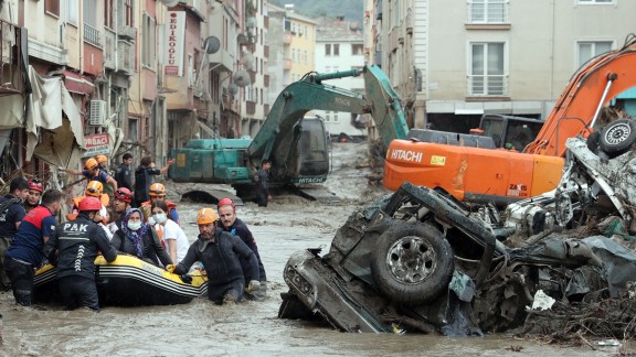 Al menos 58 muertos por las inundaciones en Turquía