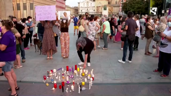 Más de 300 personas se manifiestan en Zaragoza en apoyo a las niñas y mujeres afganas