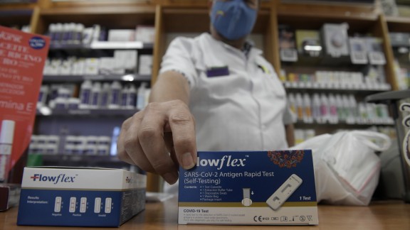 Las farmacias aragonesas venden más de 18.000 test de antígenos entre el 2 y el 8 agosto