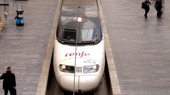 Renfe recupera 21 trenes AVE semanales en Aragón