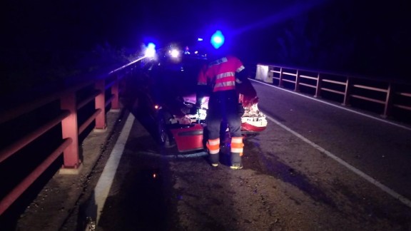 Cuatro heridos en un accidente múltiple en el puente sobre el río Tastavins