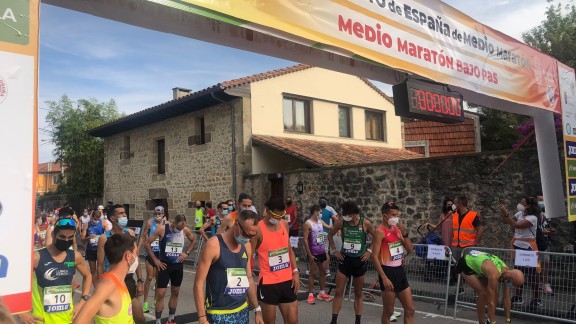 José Ángel Olmos roza la medalla en el Campeonato de España de Medio Maratón