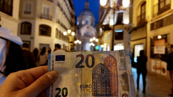 ¿Cómo pasar un día pilarista con 20 euros en el bolsillo?