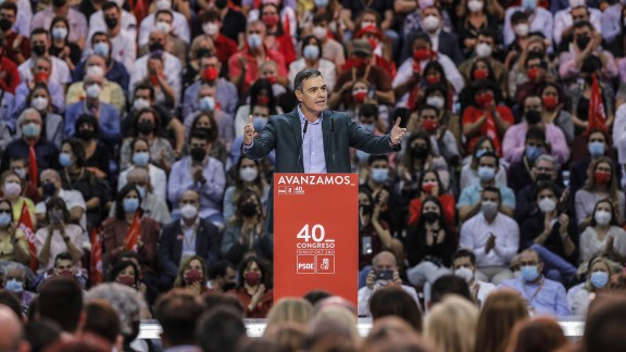 Sánchez cierra el cónclave reivindicando un PSOE 