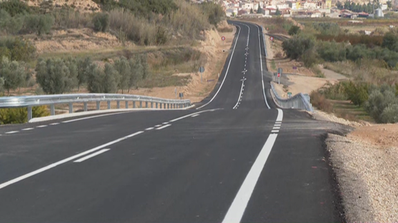 La carretera entre Maella y Mazaleón culmina su reforma